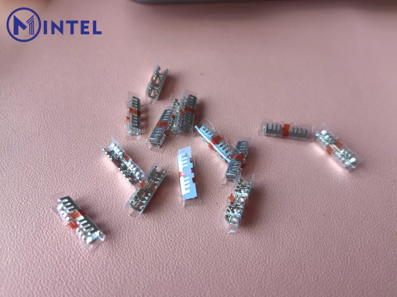 Brown in-line Picabond-style connector samples